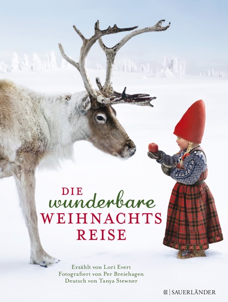 Buchcover Die wunderbare Weihnachtsreise: Mädchen Anja mit Zipfelmütze reicht Rentier im Schnee einen Apfel